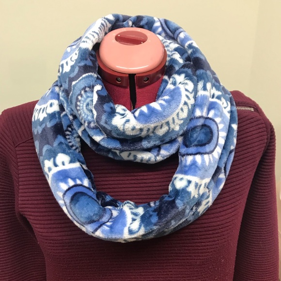 Infinity scarf - Picture 3 of 3